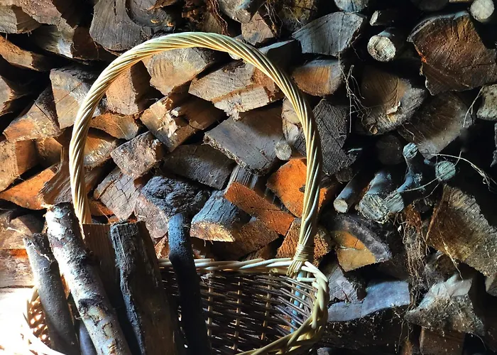 Chalet Vintage In A Very Beautiful Landscape